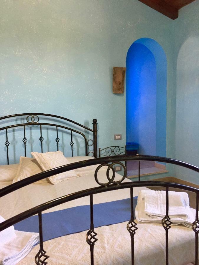 בית הארחה San Priamo 	I Carrubi מראה חיצוני תמונה